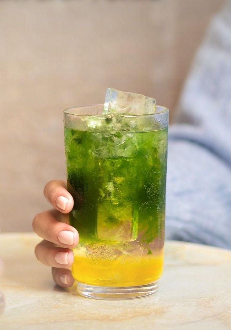 MATCHA, TÔNICA E MARACUJÁ